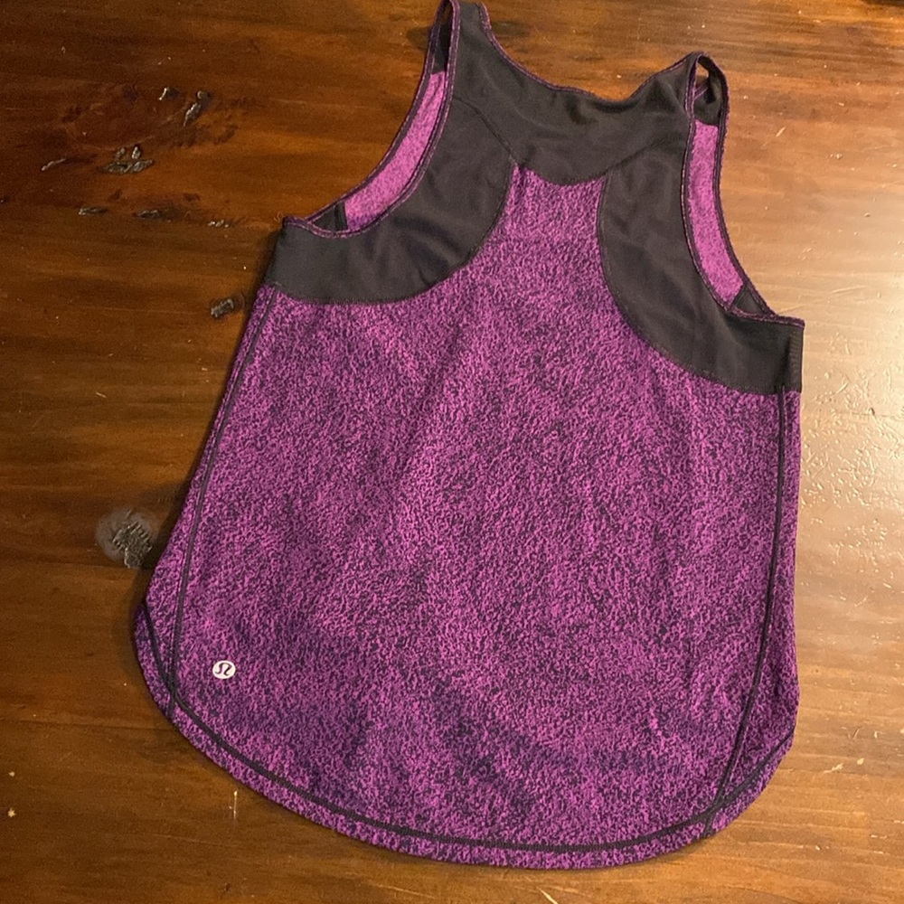 LULULEMON TANK TOP🌸